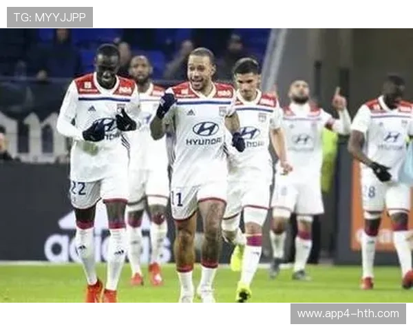 里昂客战巴黎FC 丰塞卡誓言全力争胜拿下三分