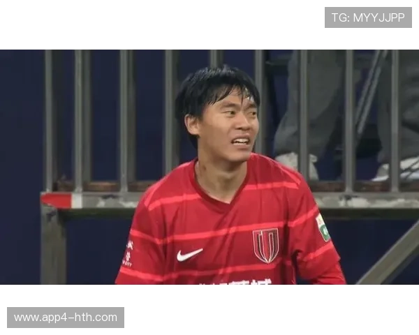 河南队赛季三杀成都蓉城,中场何超世界波制胜