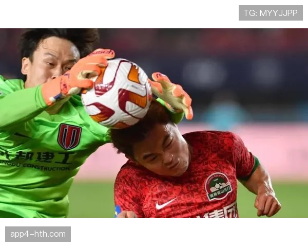 处罚决定发布会现场:俱乐部代表沉默离场,球迷热议联赛未来 处罚决定发布会现场:俱乐部代表沉默离场,球迷热议联赛未来